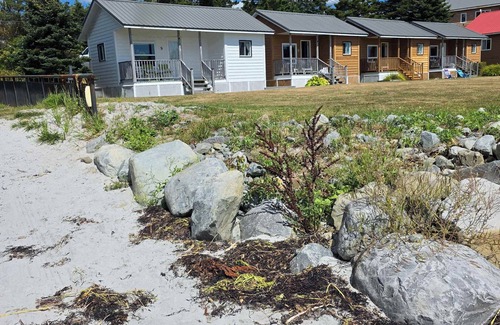Hunts Point Cabin | Cottage # 9 Hunts Point Beach Cottages - 1 bedroom