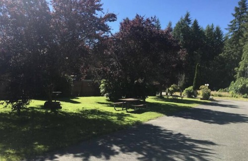 Amanda Park Cottage | Cottage at the Lake Quinault Inn, 5 min from the Lake!