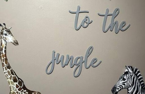 Hull House | Cottage/boutique style - Free parking & Wi-Fi