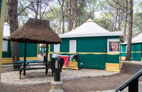 Miami Platja House | Cottage by Tarragona's Private Beach