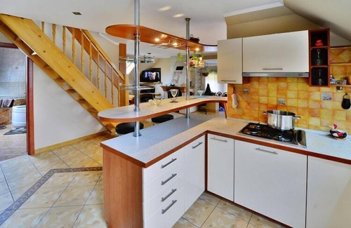 Malechowo House | Cottage by Ostrowieckie Lake with Private Beach