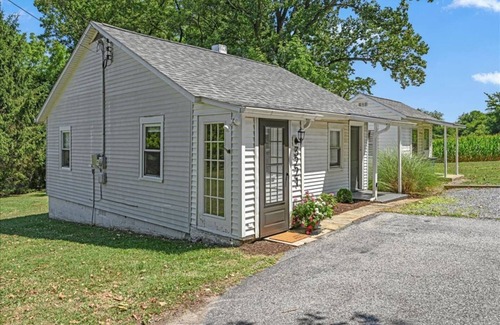 Parkesburg House | Cottage By The Pines