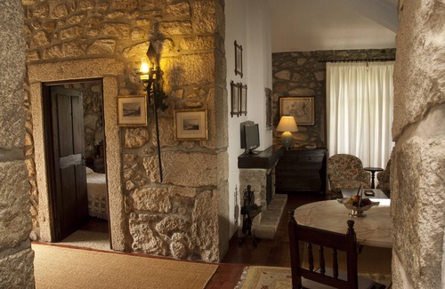 Viana do Castelo Bed & Breakfast | Cottage for 4 in Viana do Castelo