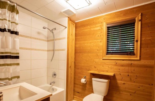St-Adolphe-d'Howard Ski Chalet | Cottage in the mountain