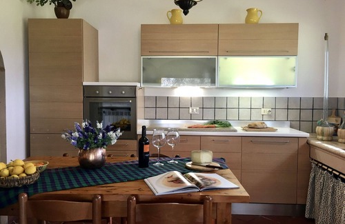 Cecina House | Cottage I Ciliegi with fenced garden
