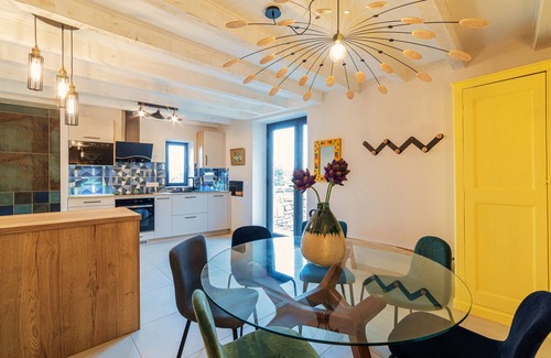 Brouzet-les-Quissac Cottage | Cottage in a stone farmhouse in the heart of a vineyard estate in Pic Saint-Loup