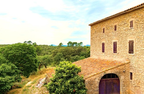 Brouzet-les-Quissac Cottage | Cottage in a stone farmhouse in the heart of a vineyard estate in Pic Saint-Loup