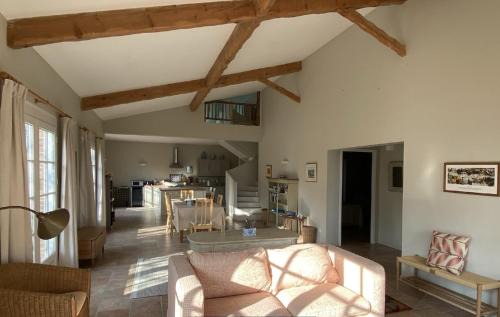 Roquemaure House | Cottage in French Tuscany