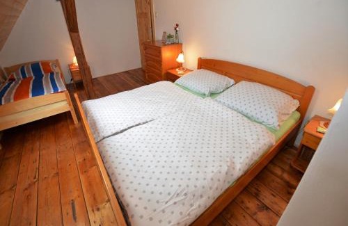 Liberec House | Cottage in Liberec with Sauna and Ski Nearby
