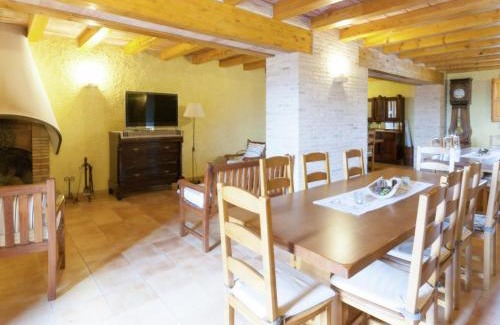 Maians House | Cottage in Maians with Sea View & Pool