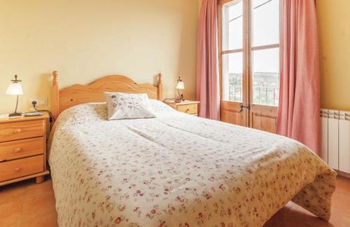 Maians House | Cottage in Maians with Sea View & Pool
