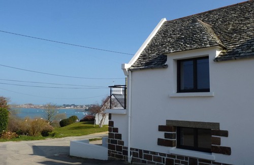 Plougasnou House | Cottage in Plougasnou near Stunning Beaches