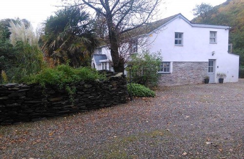 Aberdovey Cottage | Cottage in private woodland next to estuary, sleeps up to 9