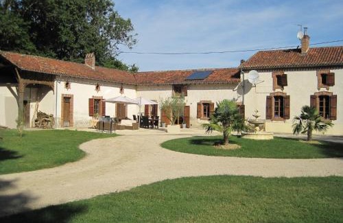 Buzon House | Cottage in Pyrenees with Pool & Golf, cleaning included