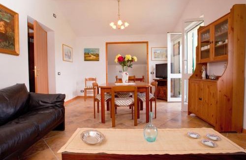 Sesta Godano Villa | Cottage in Sesta Godano near Forest & Sea