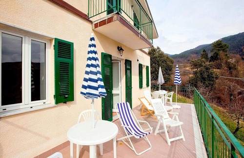 Sesta Godano Villa | Cottage in Sesta Godano near Forest & Sea