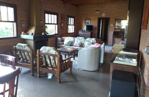 Vargem House | Cottage in the Mountains by the Dam
