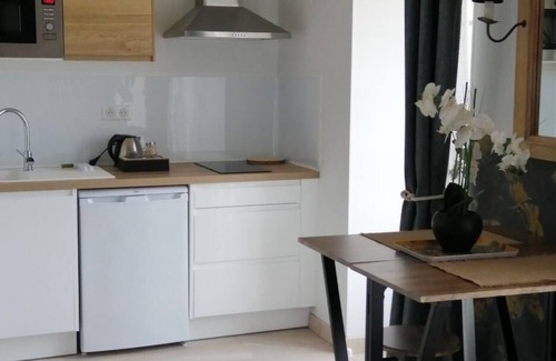 Le Cler House | Cottage in the heart of Périgord (Tournesol) with heated swimming pool