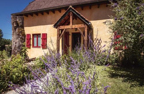 Vezac House | Cottage in Vézac with Pool & River Nearby