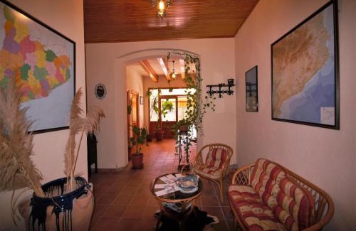 Vila-sacra House | Cottage in Vila-sacra near Beaches and Aquabrava, cleaning included