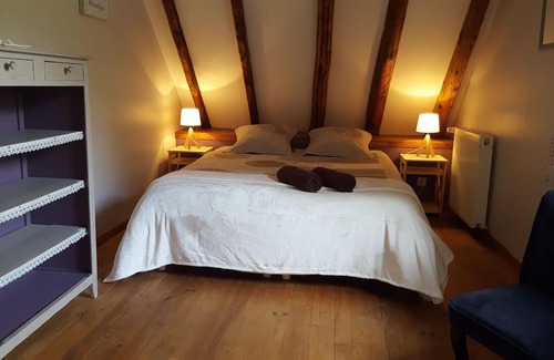 Campan Cottage | Cottage "La maison de Pascaline" Summer or winter, happiness will be there