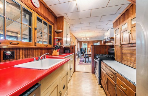 Waupaca House | Cottage Lake House!