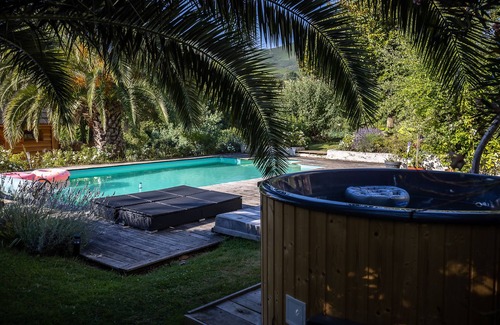 Urcuray Cottage | Cottage located in a natural environment, located between sea and mountain.