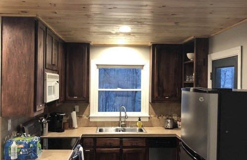 West Jefferson Cottage | Cottage on 7 acres between West Jefferson and Boone. Pet Friendly HighSpeed Int
