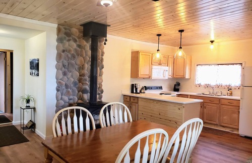 Paradise House | Cottage on Lake Superior Paradise Michigan Whitefish Bay on Whitefish Point Road