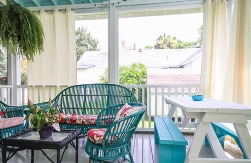 Tybee Island Cottage | Cottage on the Green B Just Steps to the Beach