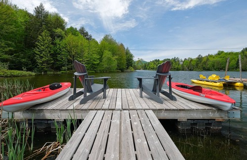 Bolton-Est Ski Chalet | Cottage on the waterfront in the Eastern Townships