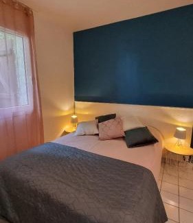 Ploemel House | Cottage paisible au coeur du golf saint Laurent , linge de maison et ménage inclus