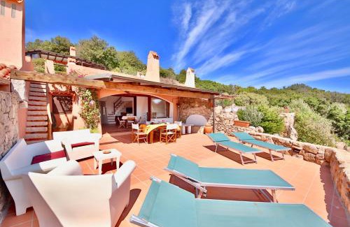 Punta Sardegna House | COTTAGE SMERALDA by KlabHouse-Jacuzzi&SeaView