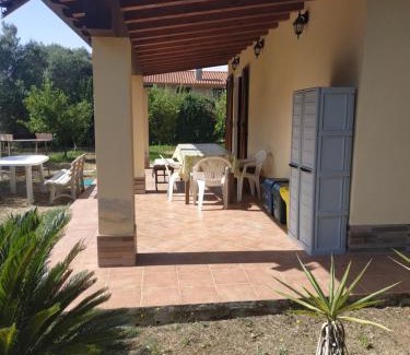 Iglesias House | COTTAGE SU MERTI country