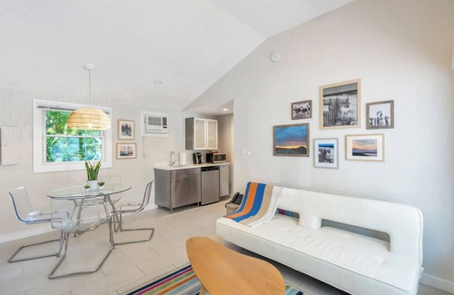 Hampton Bays House | Cottage Suite in Boutique Hotel, Heart of Hampton Bays, Waterfront.