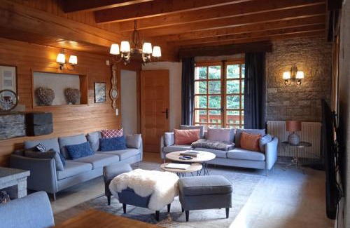 Megeve Ski Chalet | Cottage T7 with garden on the snow front