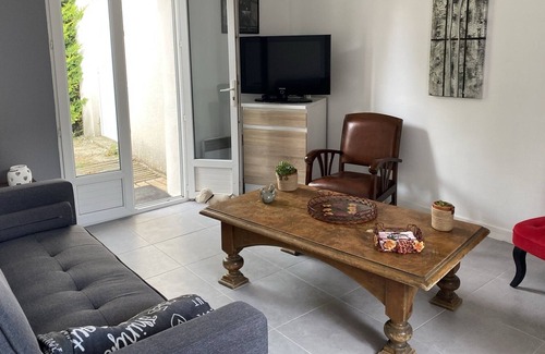 Vernantes House | Cottage the little Saumuroise