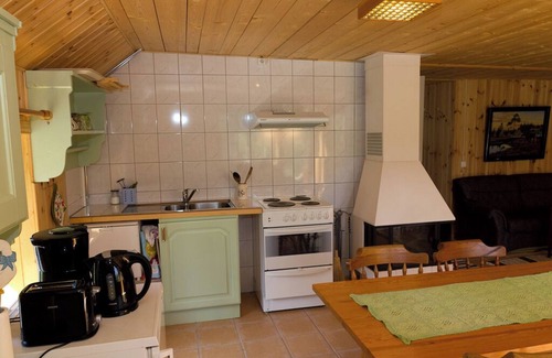 Aseda Cabin | Cottage Vetlanda, fishing, boat, swimming, 45 min to Astrid Lindgren's world,