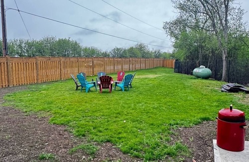 Caledon House | Cottage Vibes, City Convenience