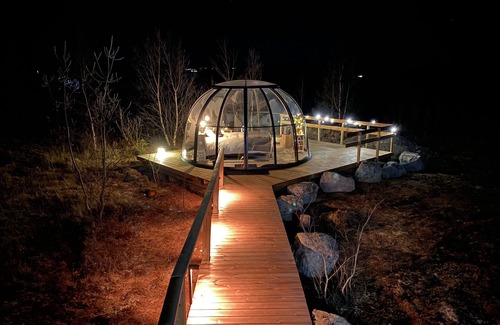 Blaskogabyggd Cottage | Cottage with Glass Bubble and Hot Tub