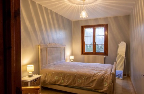 Beaumont-du-Perigord Cottage | Cottage with pool and wifi near Bergerac