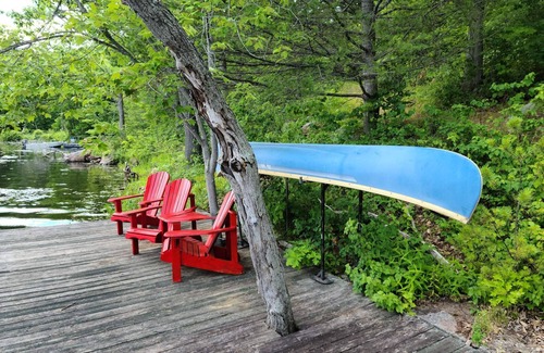 Frontenac Cottage | Cottage With Private Dock - Bob's Lake Oasis