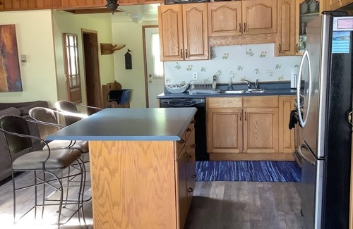 Fenelon Falls Cottage | Cottage with Sandy Beach in Fenelon Falls