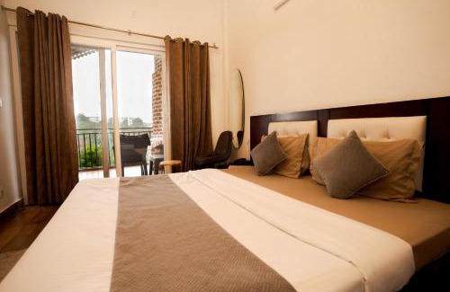 Naukuchiyatal Resort | Cottages @ Village