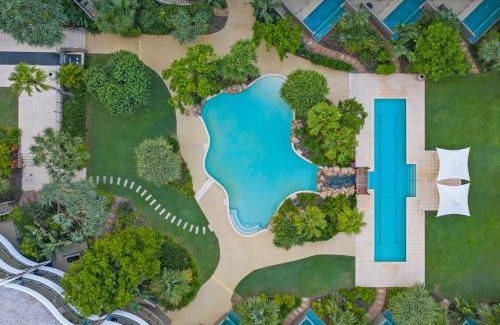 Casuarina House | Cotton Beach on the Pool 66