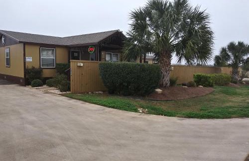 Cotulla Hotel | Cotulla Homes