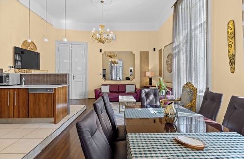 Terezvaros Apartment | Count Andrassy Luxurious Residence