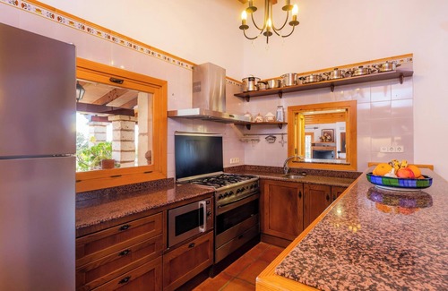 Sant Llorenc des Cardassar Villa | Country Home Can Bosco with Pool, Wi-Fi, A/C, Garden & Terrace