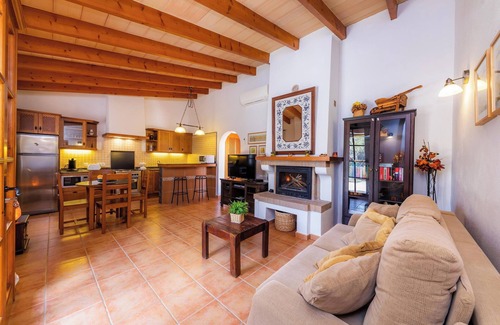 Sant Llorenc des Cardassar Villa | Country Home Can Bosco with Pool, Wi-Fi, A/C, Garden & Terrace