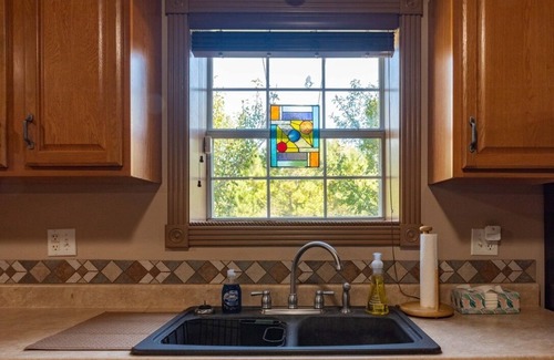 Longview House | Country 2-bedroom home, steps away from Longhorns, donkeys, horses, and goats.
